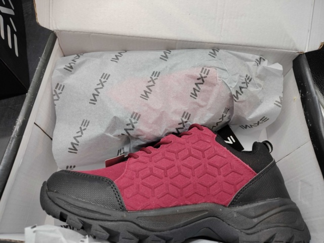 1434774-5 Sneakers och skinntofflor, 3 st – Exani,  storlek 38