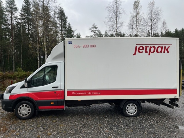 1429089-3 Ford Transit 350 Chassi Cab 2.0 med skåp och baklift 2022