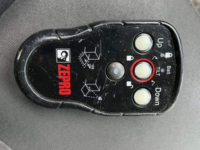 1429089-12 Ford Transit 350 Chassi Cab 2.0 med skåp och baklift 2022