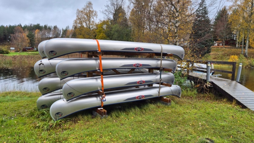 1437660-1 Linder kanoter 8 st med utrustning för uthyrningsverksamhet