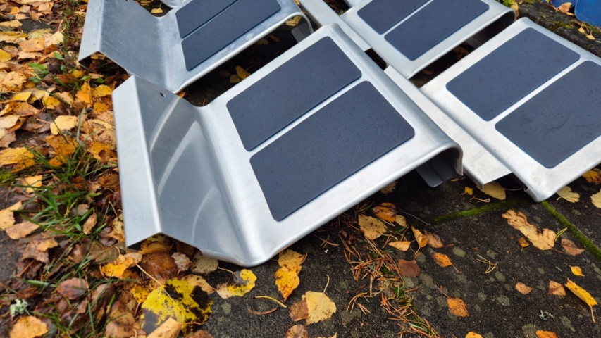 1437660-36 Linder kanoter 8 st med utrustning för uthyrningsverksamhet