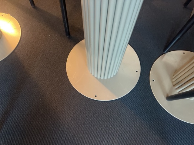 1431314-6 Möbler - bord 2 st och stolar 12 st