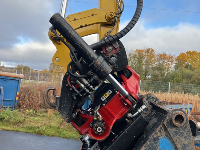 1338325-11 Hjulgrävare med tiltrotator - Komatsu PW148-10 -2015