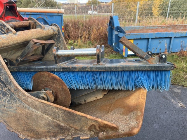 1338325-18 Hjulgrävare med tiltrotator - Komatsu PW148-10 -2015