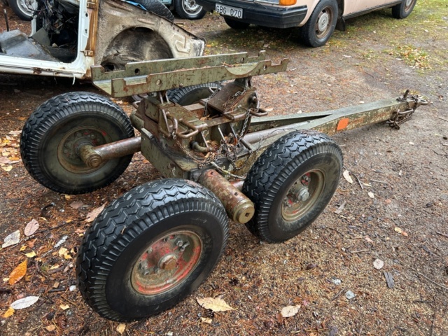 1267794-95 Bärgningslastbil och bogserkärra – Volvo L316442