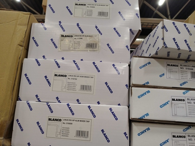 1437686-3 Parti 139 st – BLANCO, blandare och diskmedelspumpar i flera modeller och färger