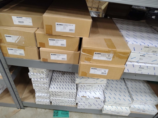 1437686-6 Parti 139 st – BLANCO, blandare och diskmedelspumpar i flera modeller och färger