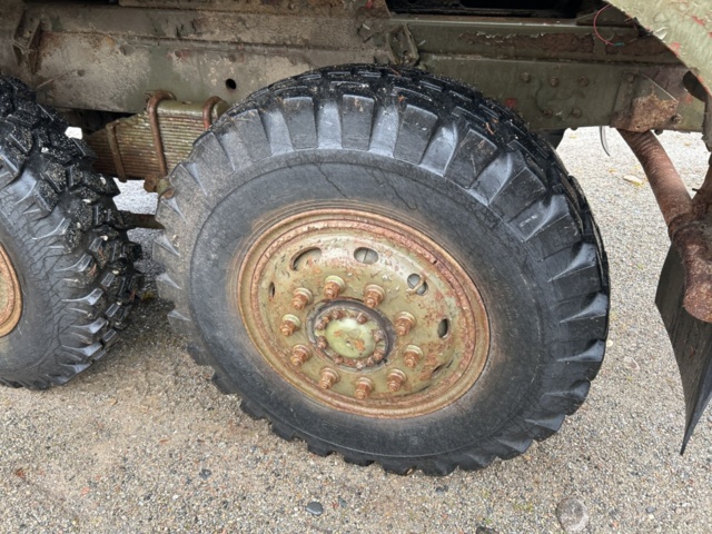 1267794-11 Bärgningslastbil och bogserkärra – Volvo L316442