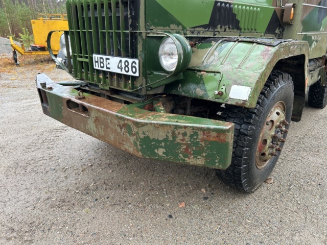 1267794-17 Bärgningslastbil och bogserkärra – Volvo L316442