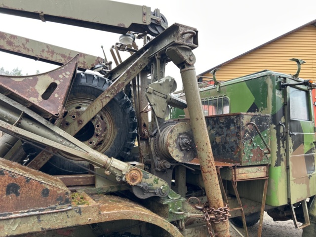 1267794-32 Bärgningslastbil och bogserkärra – Volvo L316442