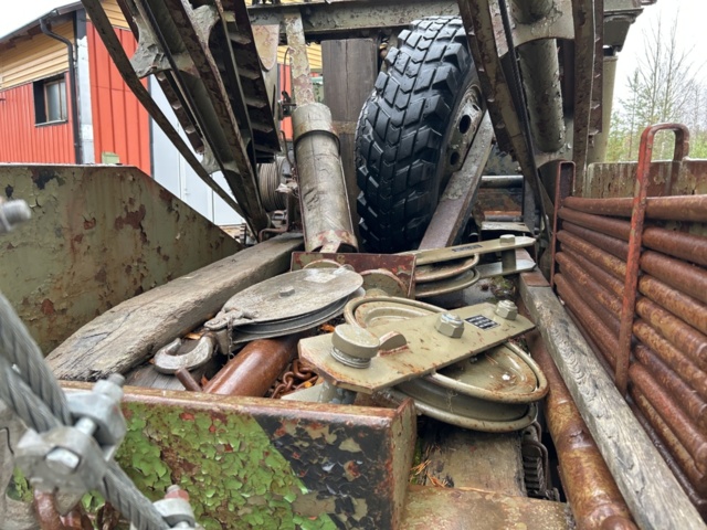 1267794-38 Bärgningslastbil och bogserkärra – Volvo L316442