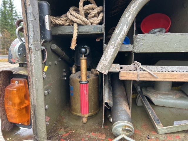 1267794-50 Bärgningslastbil och bogserkärra – Volvo L316442