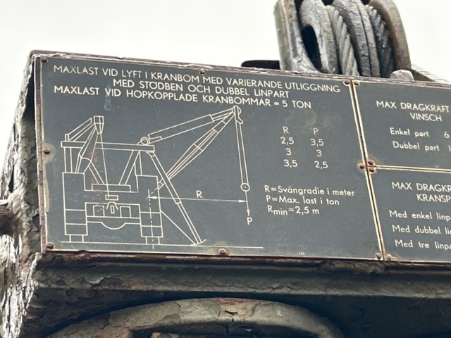 1267794-55 Bärgningslastbil och bogserkärra – Volvo L316442