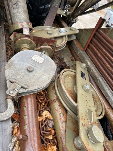 1267794-61 Bärgningslastbil och bogserkärra – Volvo L316442