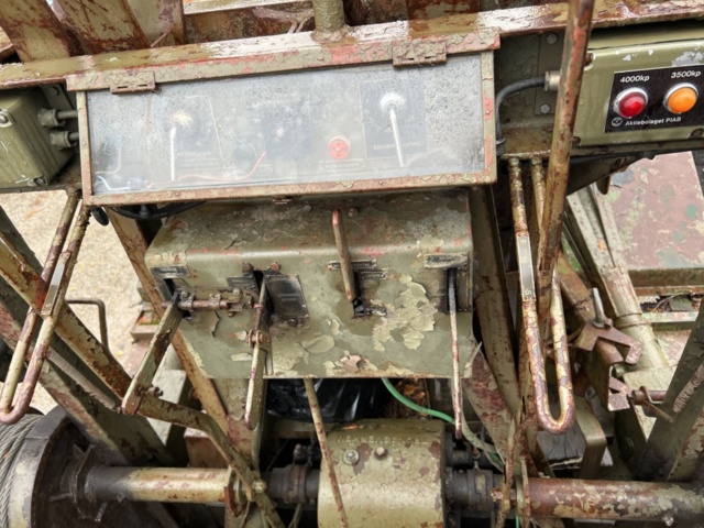 1267794-63 Bärgningslastbil och bogserkärra – Volvo L316442