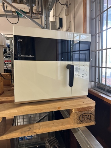 1305225-2 Autoclave, NSK iClave plus, 17.5 liters, year of manufacture 2021