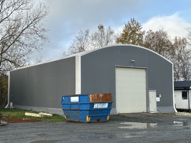 1361370-1 Tälthall PMH-Hallen 20x11 m med elcentral, belysning och port