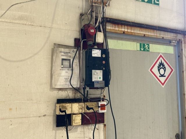 1361370-16 Tälthall PMH-Hallen 20x11 m med elcentral, belysning och port