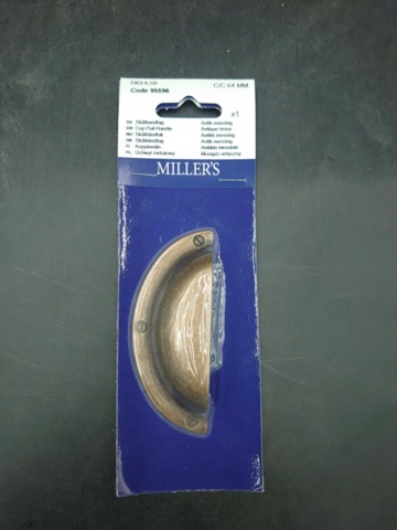 1437688-13 Parti ca 12 000 st – byggtillbehör från Millers & Struktur