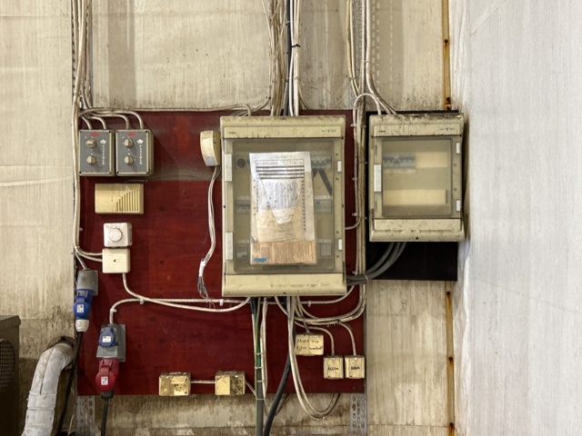 1361370-25 Tälthall PMH-Hallen 20x11 m med elcentral, belysning och port