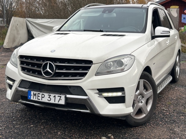 1423358-1 Mercedes-Benz ML 350 BlueTEC 4MATIC 7G-Tronic Plus, 258hk, 2012