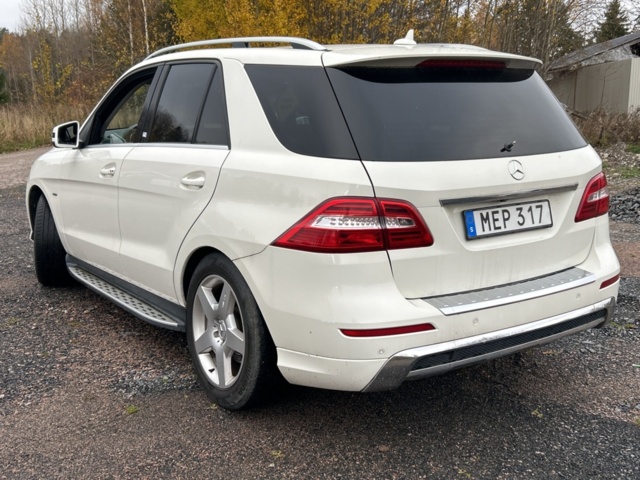 1423358-3 Mercedes-Benz ML 350 BlueTEC 4MATIC 7G-Tronic Plus, 258hk, 2012
