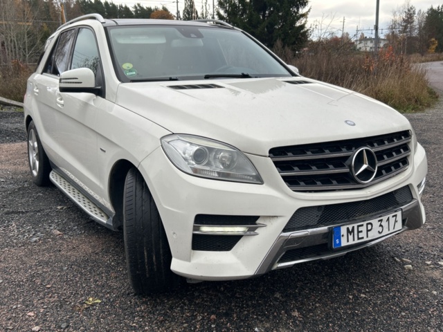 1423358-7 Mercedes-Benz ML 350 BlueTEC 4MATIC 7G-Tronic Plus, 258hk, 2012