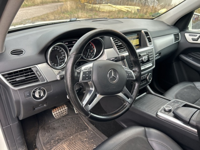 1423358-10 Mercedes-Benz ML 350 BlueTEC 4MATIC 7G-Tronic Plus, 258hk, 2012