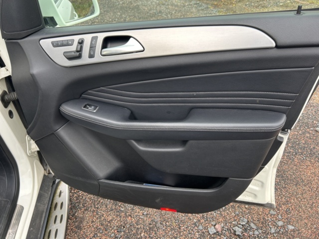 1423358-36 Mercedes-Benz ML 350 BlueTEC 4MATIC 7G-Tronic Plus, 258hk, 2012