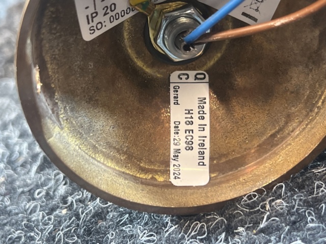 1437775-7 Vägglampor ca 30 st med fästen - Mullan MLBESPOKE005