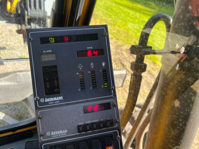 1437806-16 Hjulgrävare Åkerman H7Mc -88 "Miljömotor" 14627 tim med skopor