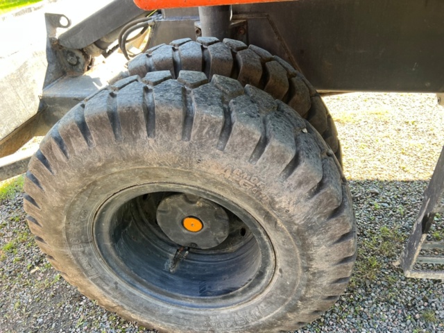 1437806-25 Hjulgrävare Åkerman H7Mc -88 "Miljömotor" 14627 tim med skopor