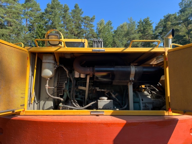 1437806-43 Hjulgrävare Åkerman H7Mc -88 "Miljömotor" 14627 tim med skopor