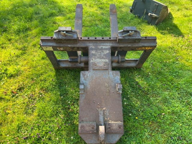 1437806-55 Hjulgrävare Åkerman H7Mc -88 "Miljömotor" 14627 tim med skopor