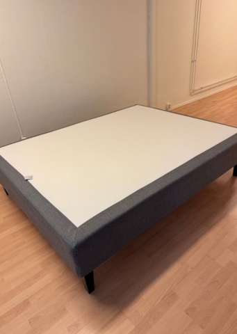 1437819-2 Säng Jensen 160 cm