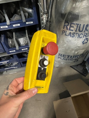 1344019-6 Väggtravers med eltalja Liftket 250 kg