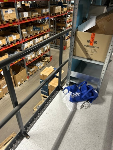 1344021-11 Entresolplan med trappa och räcken