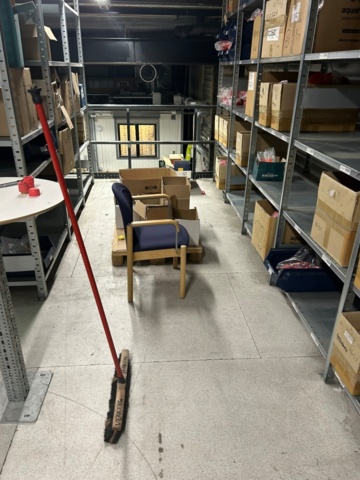 1344021-15 Entresolplan med trappa och räcken