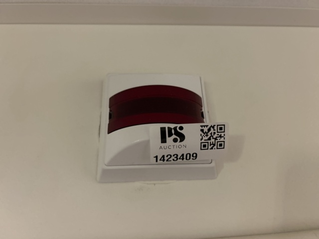 1423409-4 Emergency alarm with reset button, emergency signal buttons and alarm indicator