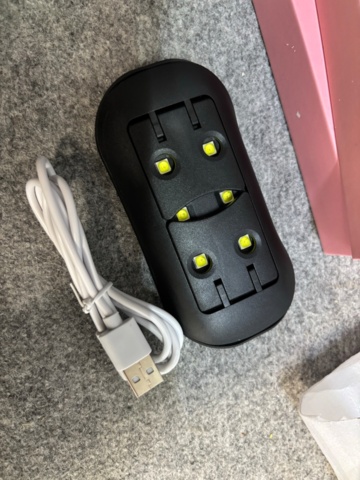 1438026-4 Parti med diverse nagelprodukter och förpackningsmaterial