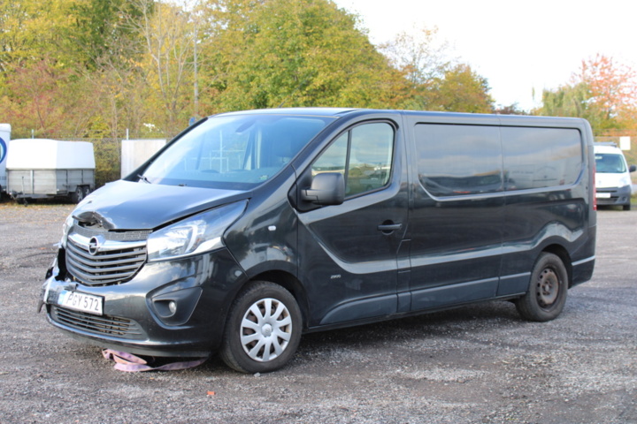 1437812-1 Opel Vivaro 1.6 CDTI BIturbo Manuell, 125hk, 2017 (renoveringsobjekt)