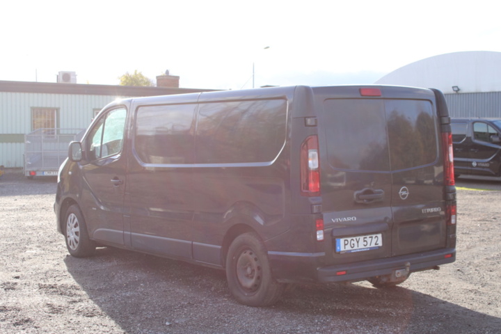 1437812-4 Opel Vivaro 1.6 CDTI BIturbo Manuell, 125hk, 2017 (renoveringsobjekt)