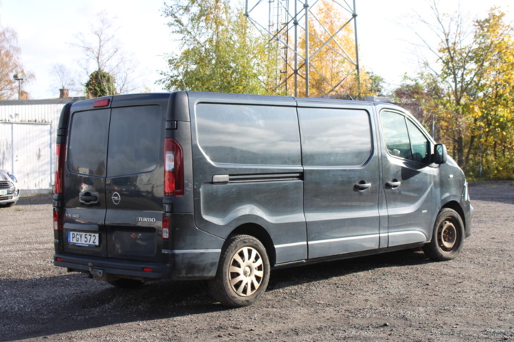 1437812-5 Opel Vivaro 1.6 CDTI BIturbo Manuell, 125hk, 2017 (renoveringsobjekt)