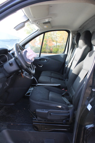 1437812-29 Opel Vivaro 1.6 CDTI BIturbo Manuell, 125hk, 2017 (renoveringsobjekt)