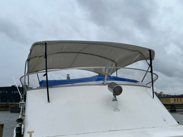 1371112-26 Uniflite/Chris Craft Concertible 42 -1979