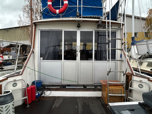 1371112-30 Uniflite/Chris Craft Concertible 42 -1979