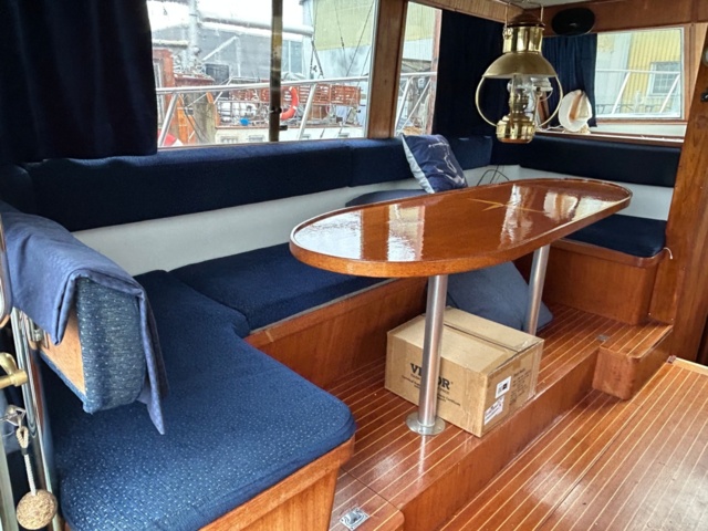 1371112-41 Uniflite/Chris Craft Concertible 42 -1979