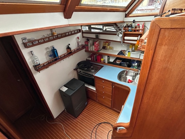 1371112-48 Uniflite/Chris Craft Concertible 42 -1979