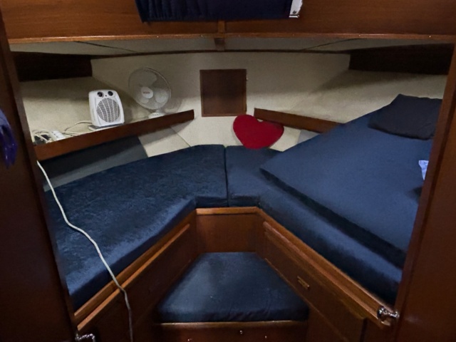 1371112-57 Uniflite/Chris Craft Concertible 42 -1979