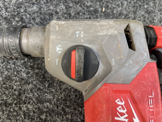 1438220-5 Borrhammare Milwaukee M18 FHX